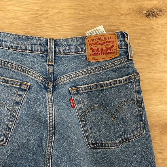 Levi’s Distressed 501 - Picture 7 of 7